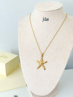 Textured Starfish Pendant Necklace - Jas | Gold & silver necklace - Jas | Perfect On You