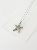 Textured Starfish Pendant Necklace - Jas | Gold & silver necklace - Jas | Perfect On You