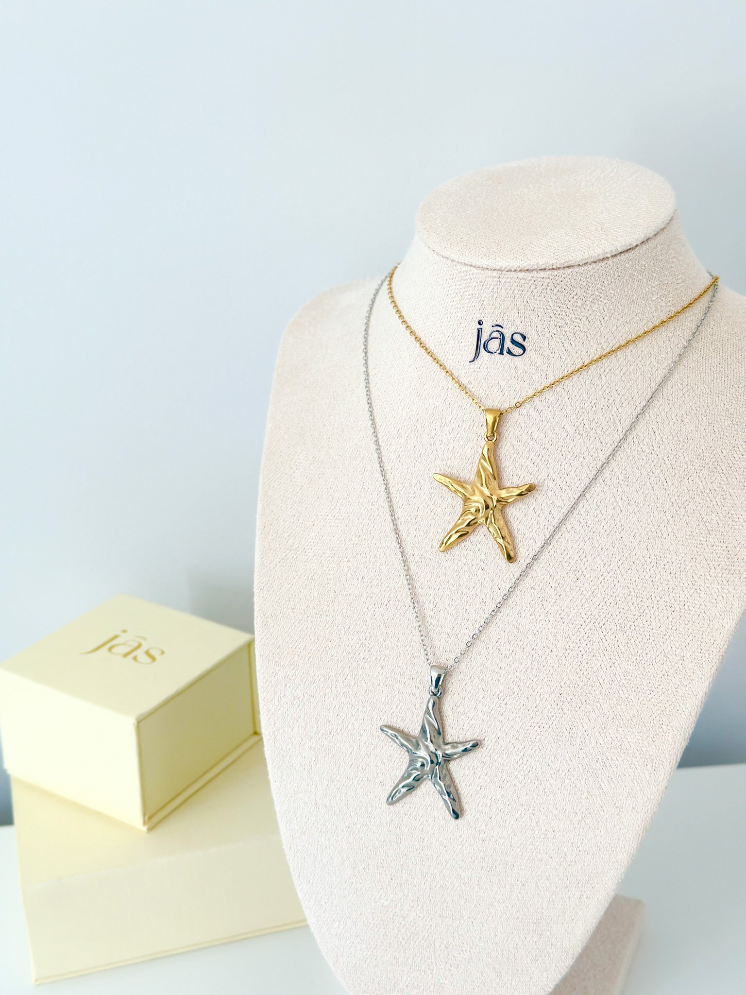 Textured Starfish Pendant Necklace - Jas | Gold & silver necklace - Jas | Perfect On You