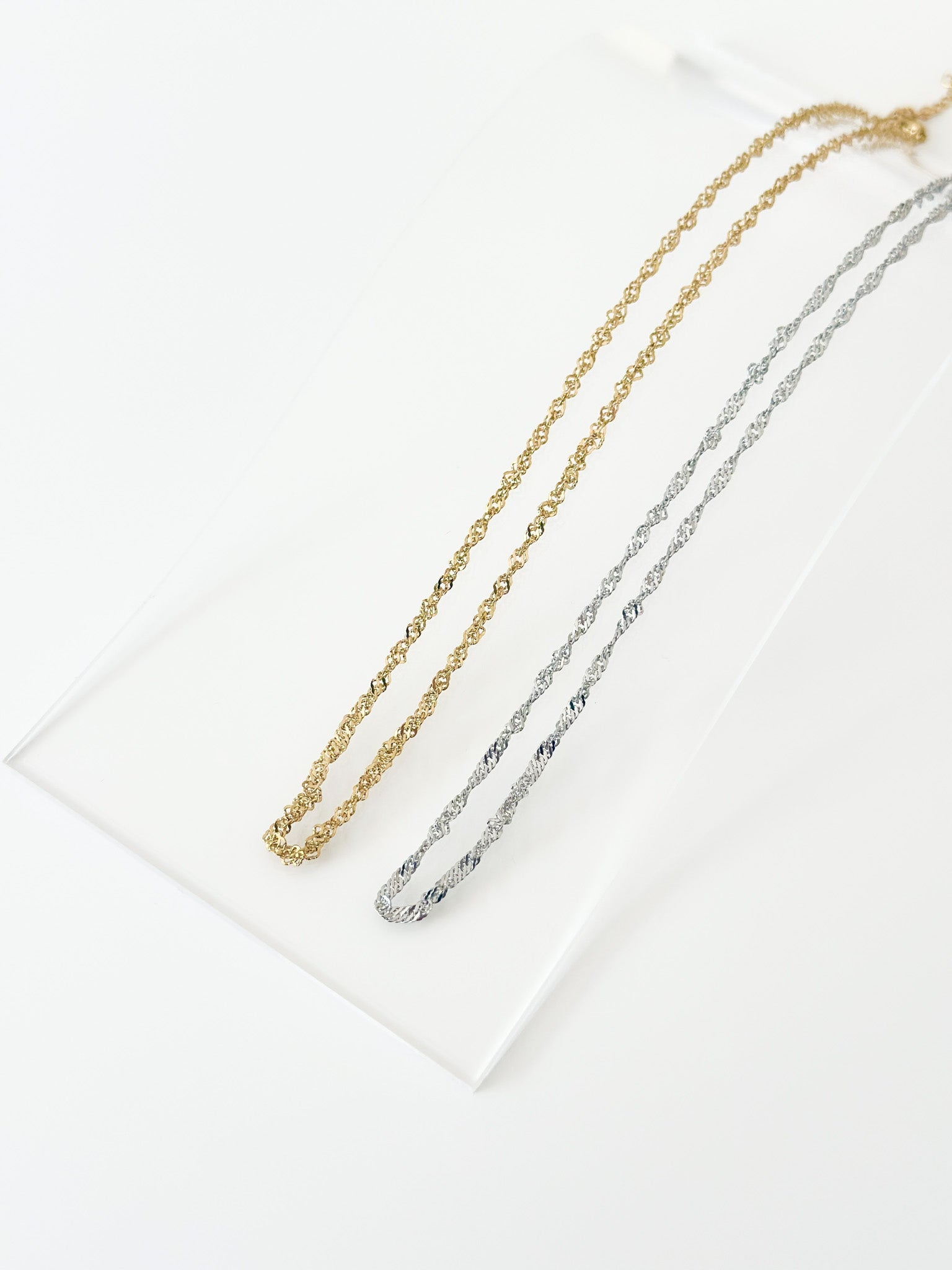 Twist Chain Necklace - Jas | Gold & silver necklace - Jas | Perfect On You