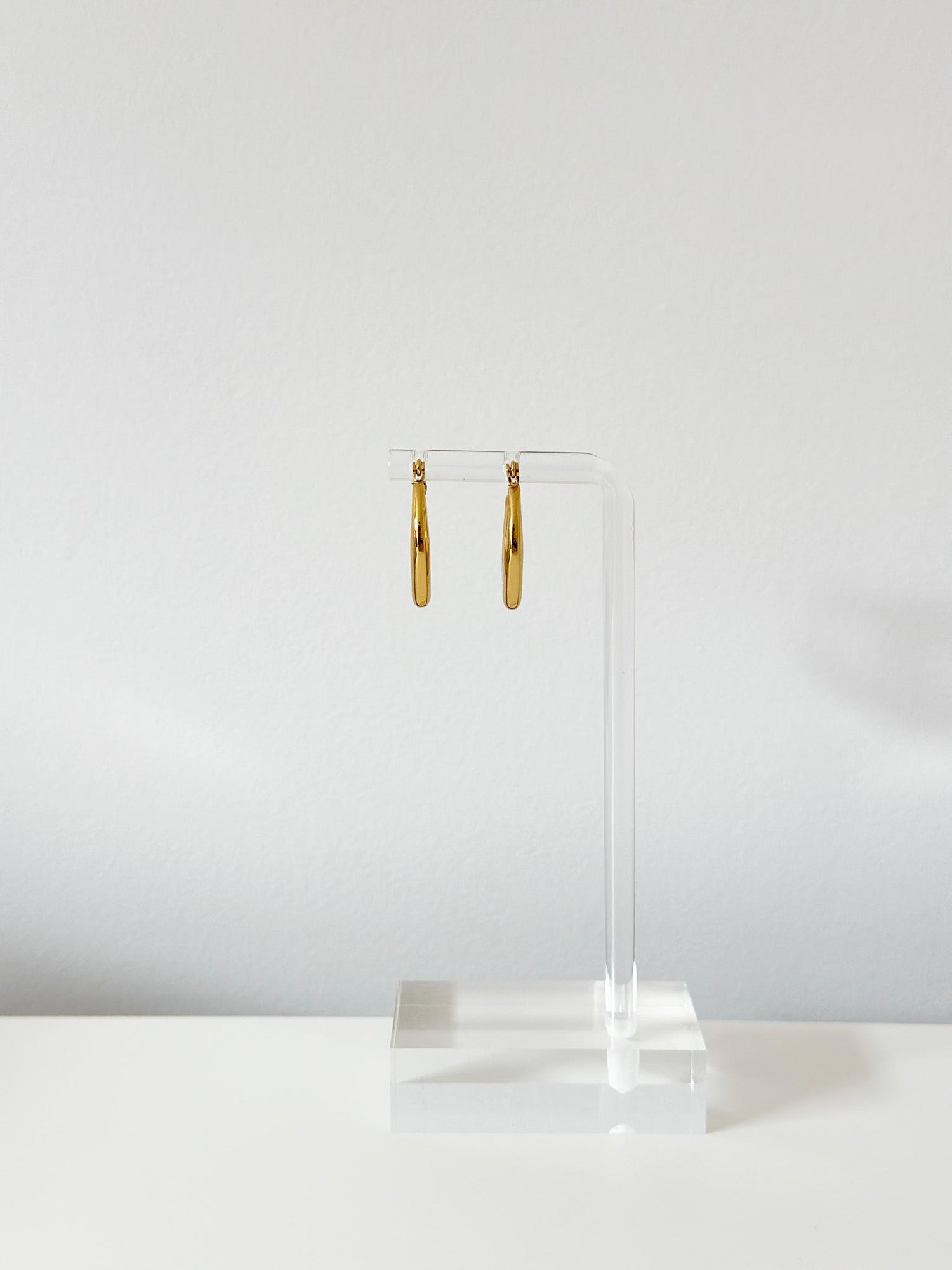 Velvet Glow - Jas | Hoop Earrings - Jas | Perfect On You