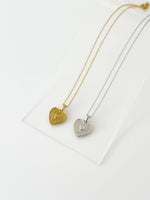 Vintage Heart Pendant Necklace - Jas | Gold & silver necklace - Jas | Perfect On You