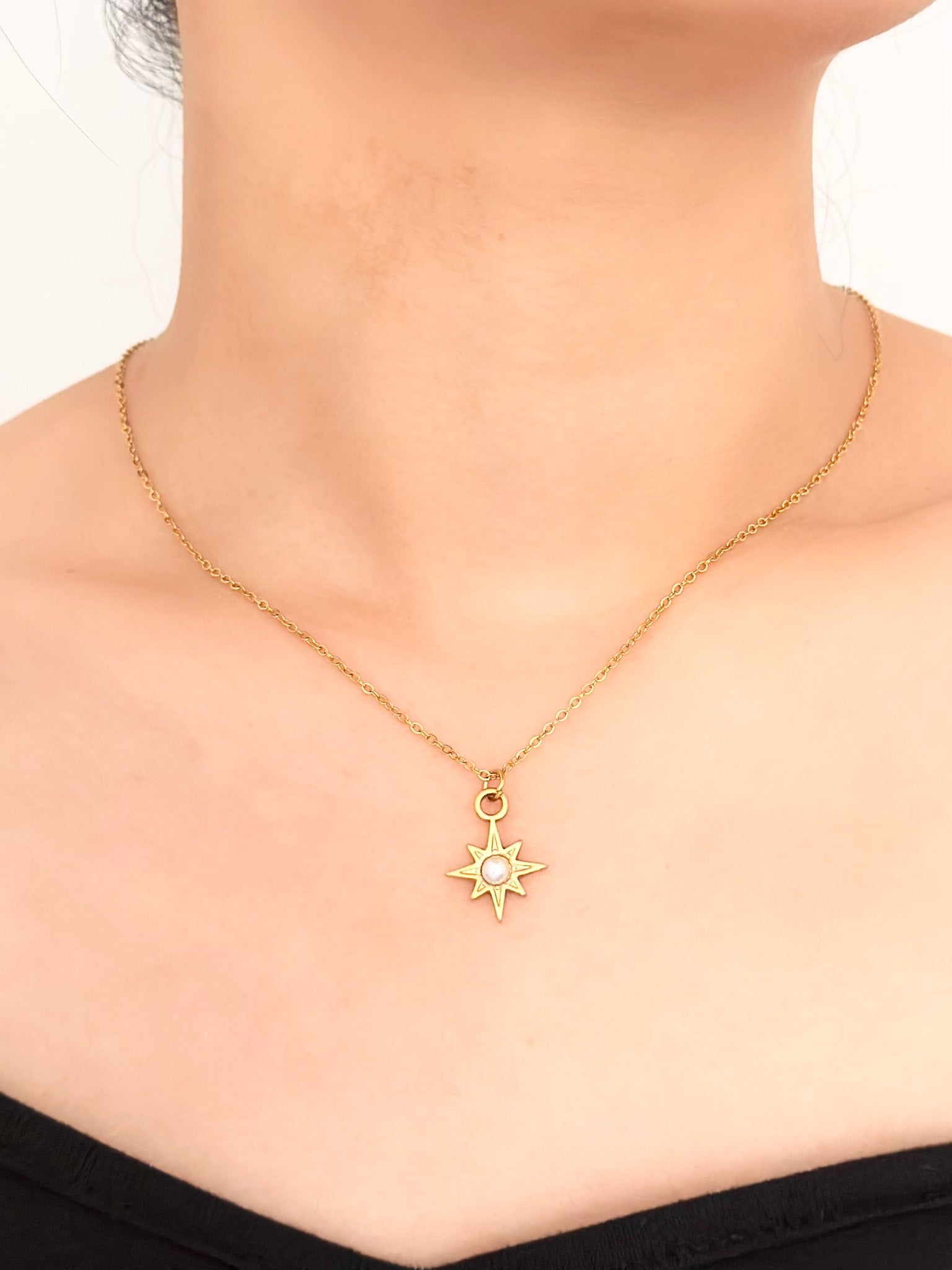 Xylia Necklace - Jas | Gold necklace - Jas | Perfect On You